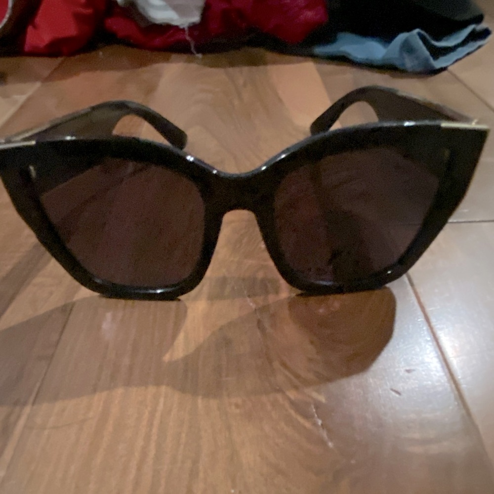 Cat eyed Aldo sunglasses